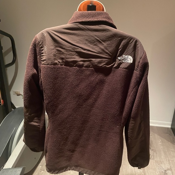 Brown Northface - Picture 2 of 4